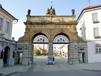 Pilsner-Urquell-Main-Gate