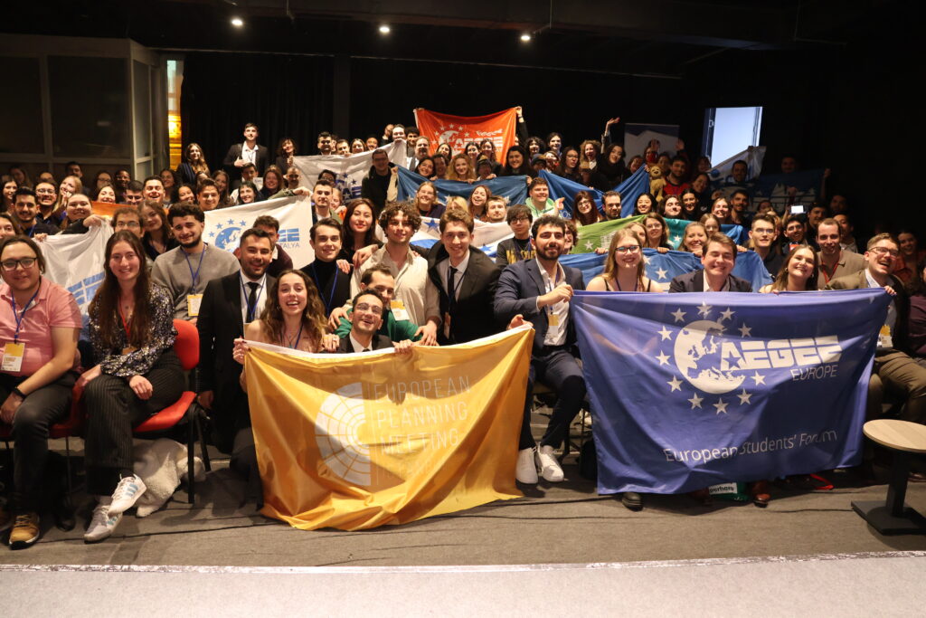 Last year AEGEE-Istanbul also organised the EPM.